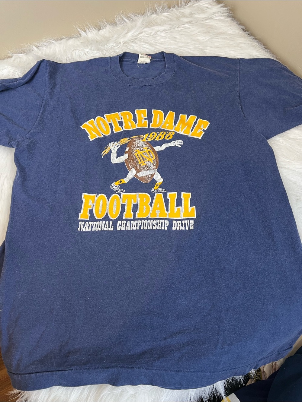 Vintage single stitch Notre Dame Football 1988 Graphic Tee - Navy & Gold large